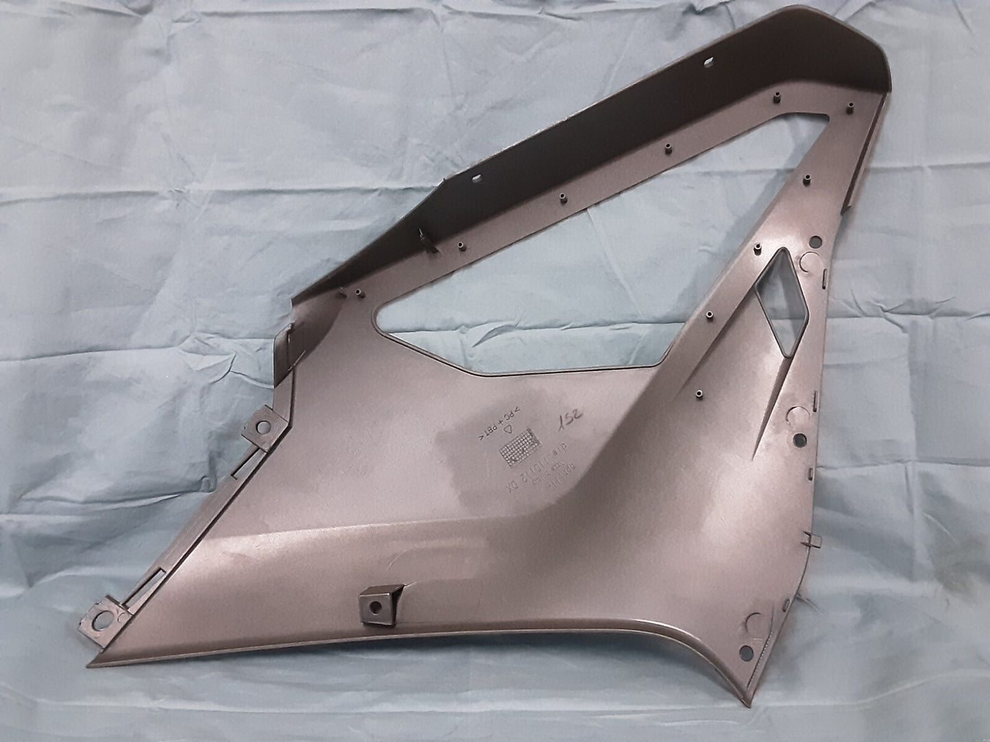 PIAGGIO APRILIA 110112DX RSV 1000 R Factory RH Upper Fairing Panel