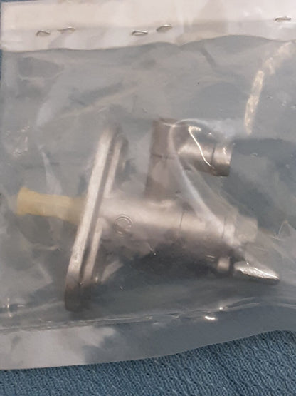 NEW GENUINE HONDA 2K5-24500-00 FUEL COCK ASY 1 YZ125 YZ250 YZ490 YZ80