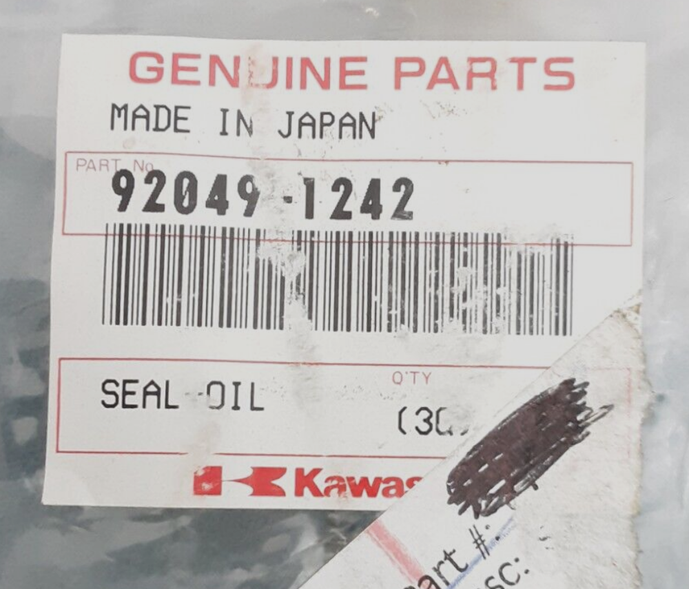 NEW GENUINE KAWASAKI 92049-1242 SEAL-OIL Bayou KLF300 KLF220 1986-2011