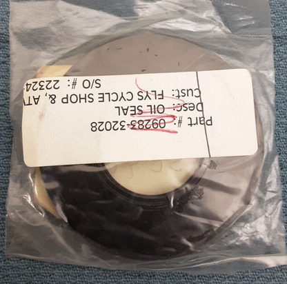 NEW GENUINE SUZUKI 09283-32028 OIL SEAL LT230 1985-1986
