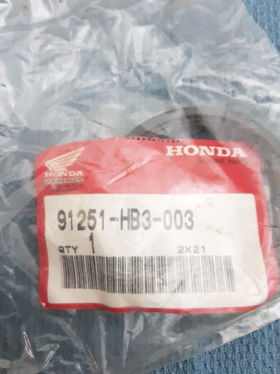 NEW GENUINE HONDA 91251-HB3-003 DUST SEAL FOURTRAX TRX200 1986-1988