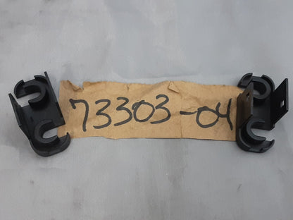 HARLEY DAVIDSON 73303-04 QTY2 2 way Female Secondary Lock