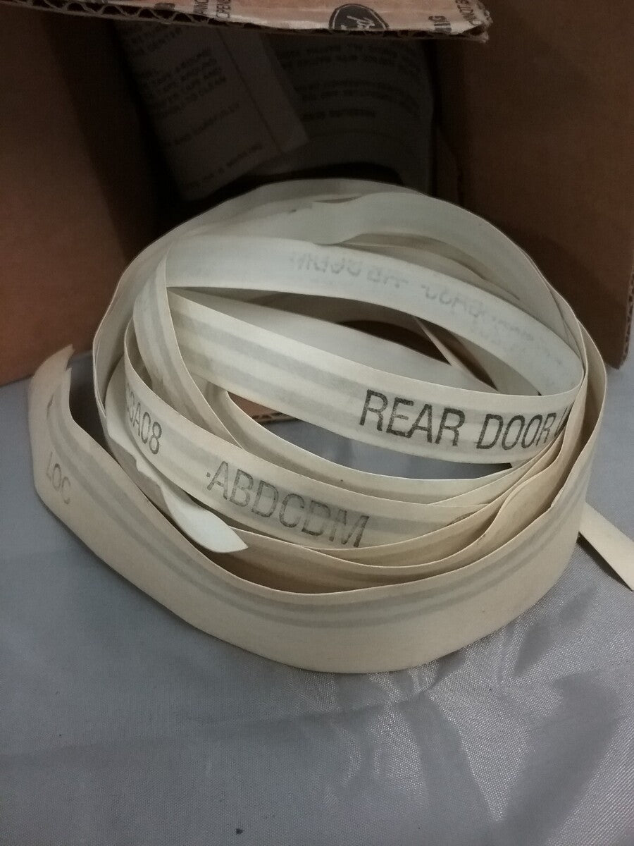 NEW FORD F5TZ-7820000-BE Decal-Stripe Kit RH. PUMICE Explorer 1995