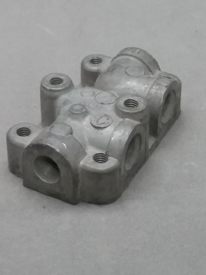 NEW MERCURY 53241 FUEL PUMP BASE MERCURY 4 4.5 9.8 20 40 200HP