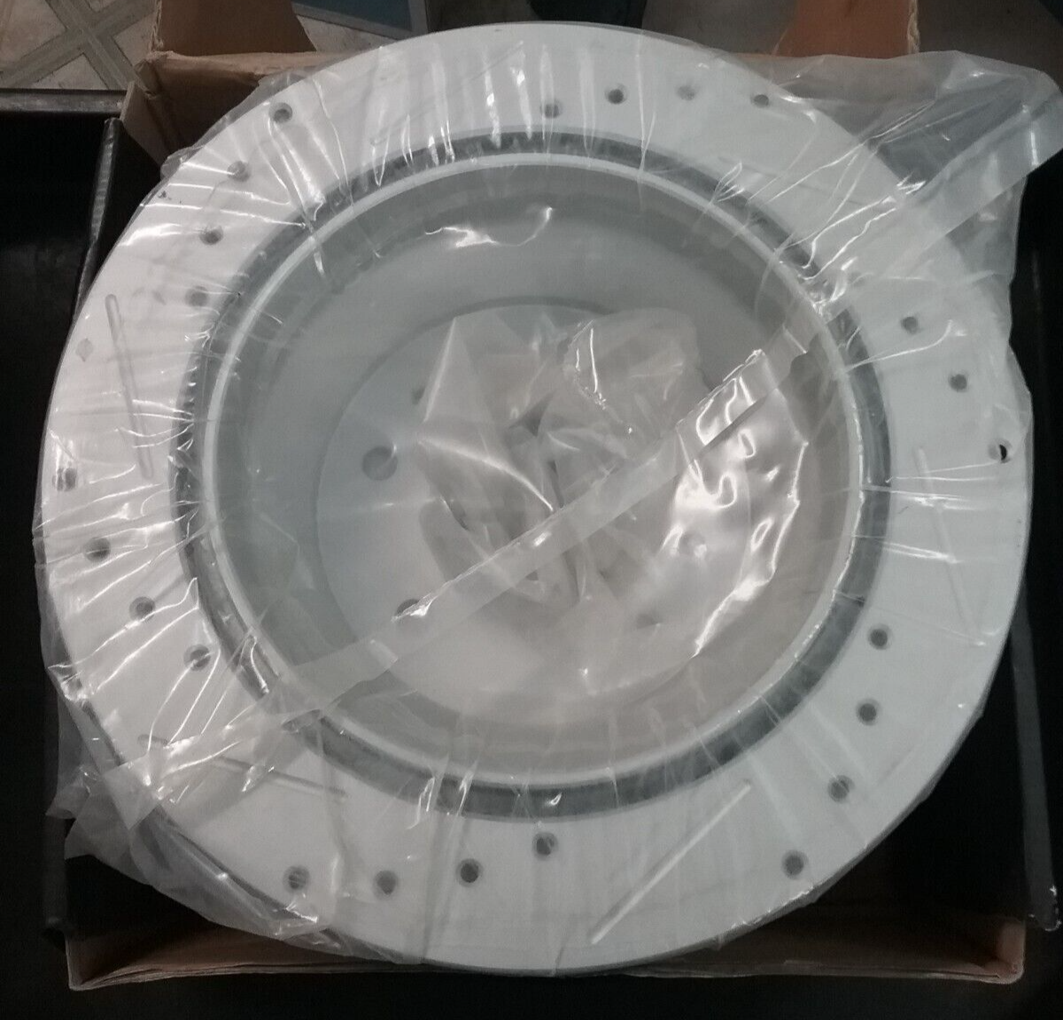 NEW TRQ BRA74698 Performance Disc Brake Rotor Drilled & Slotted Front G-Coated
