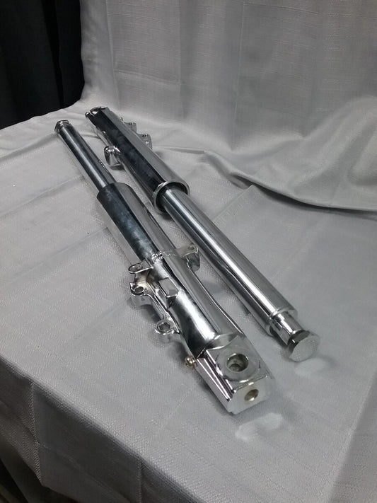 NEW V-TWIN MFG 24-1395/SHOWA G583 CHROME FORK SLIDER BIG TWIN HARLEY FLHR, FLHRC