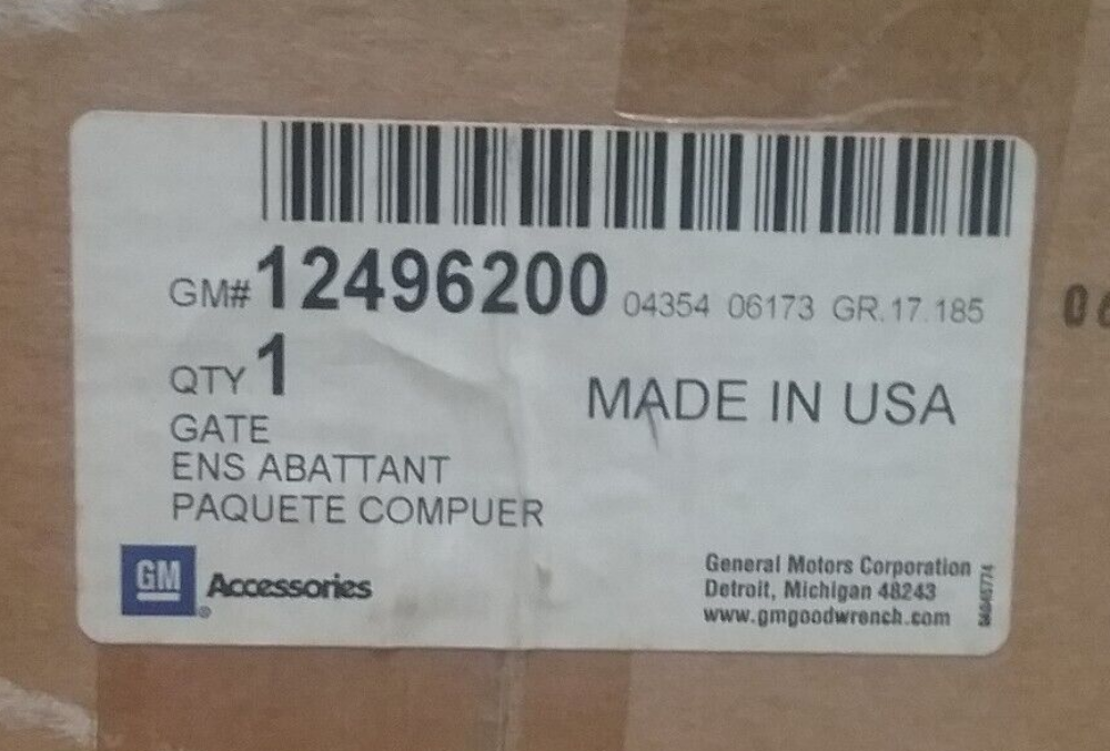 NEW GENUINE GM 12496200 BED EXTENDER - BRUSHED ALUMINUM FOR 03-07 SILVERADO 1500