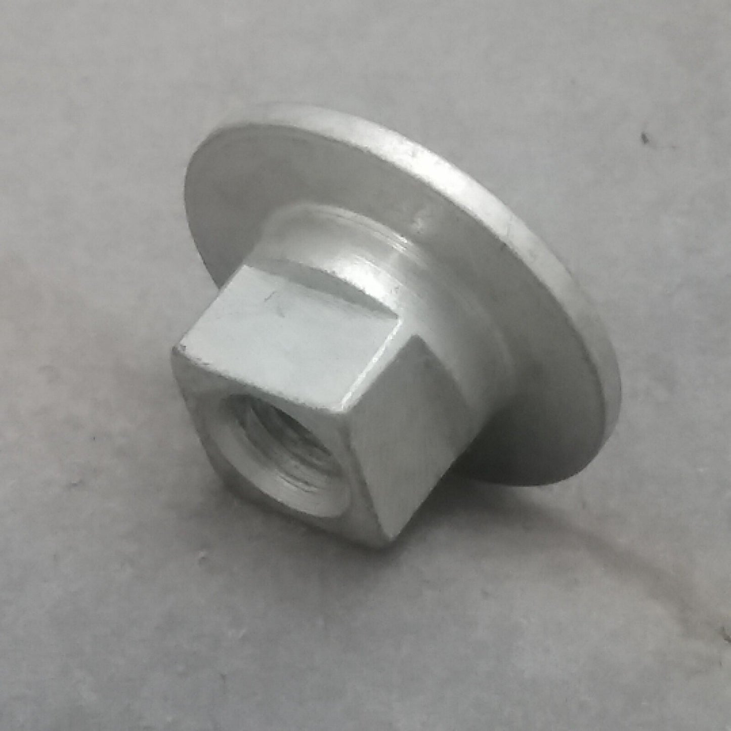 NEW MERCURY 26711 PIVOT, STEERING ASSY, MERCURY OUTBOARDS 4 6 9.8 20 40HP