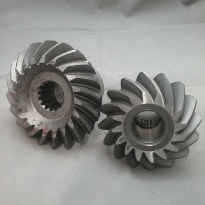 NEW QUICKSILVER 43-66773A2 GEAR ASSEMBLY MERCRUISER STERNDRIVE 233 225-S
