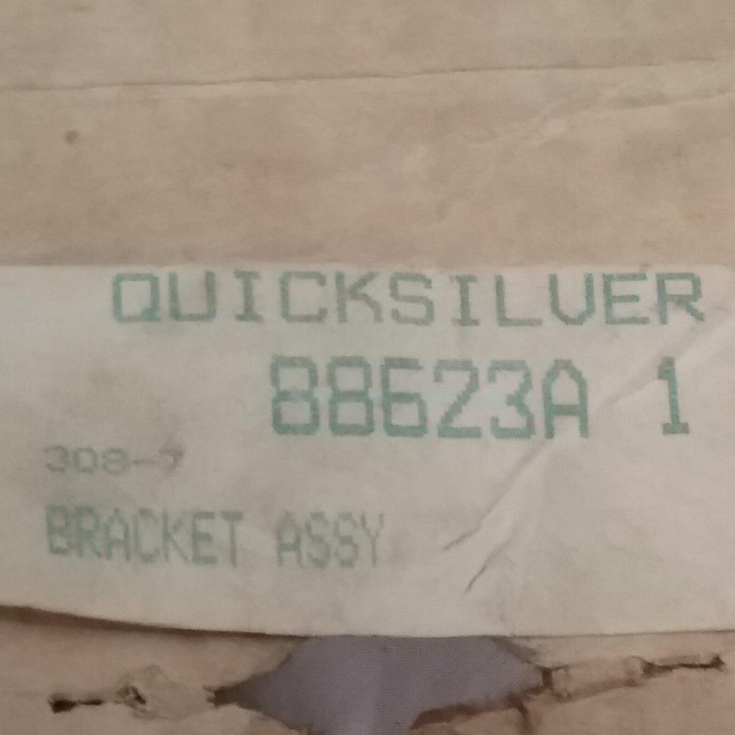 NEW QUICKSILVER 88623A1 BRACKET ASSY Mercury Mariner Outboard 150-200HP