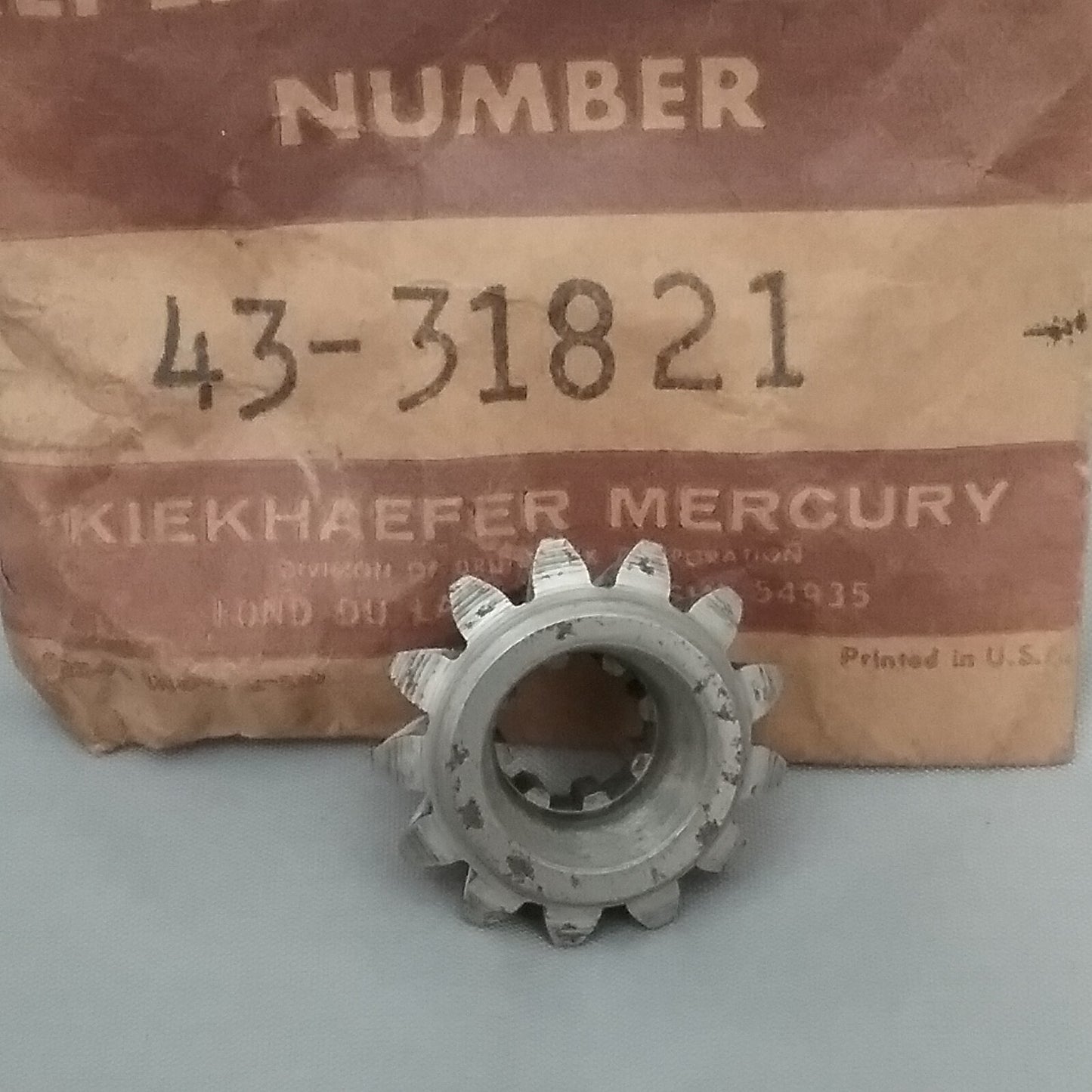 NEW MERCURY 43-31821 PINION GEAR Mercury Marine Original Equipment