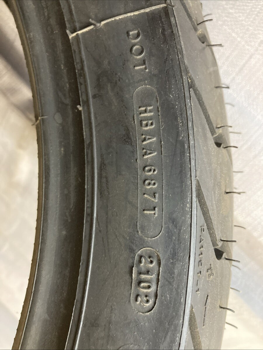 NEW GENUINE MICHELIN MACADAM 100X 110/80 ZR17 57W TL FRONT M/C TIRE 87-9555