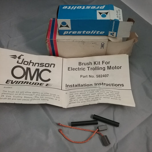 NEW Evinrude Johnson OMC 582407 STARTER BRUSH SET AY VINTGE