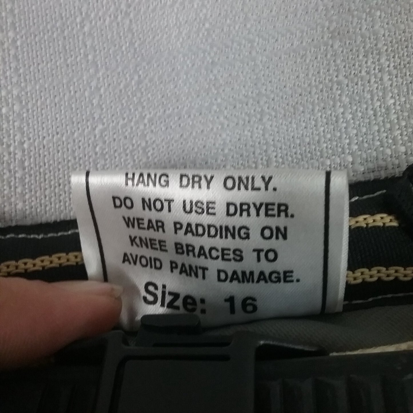 NEW ANSWER 015137U RIDING PANTS YELLOW AND BLACK YOUTH SIZE 16