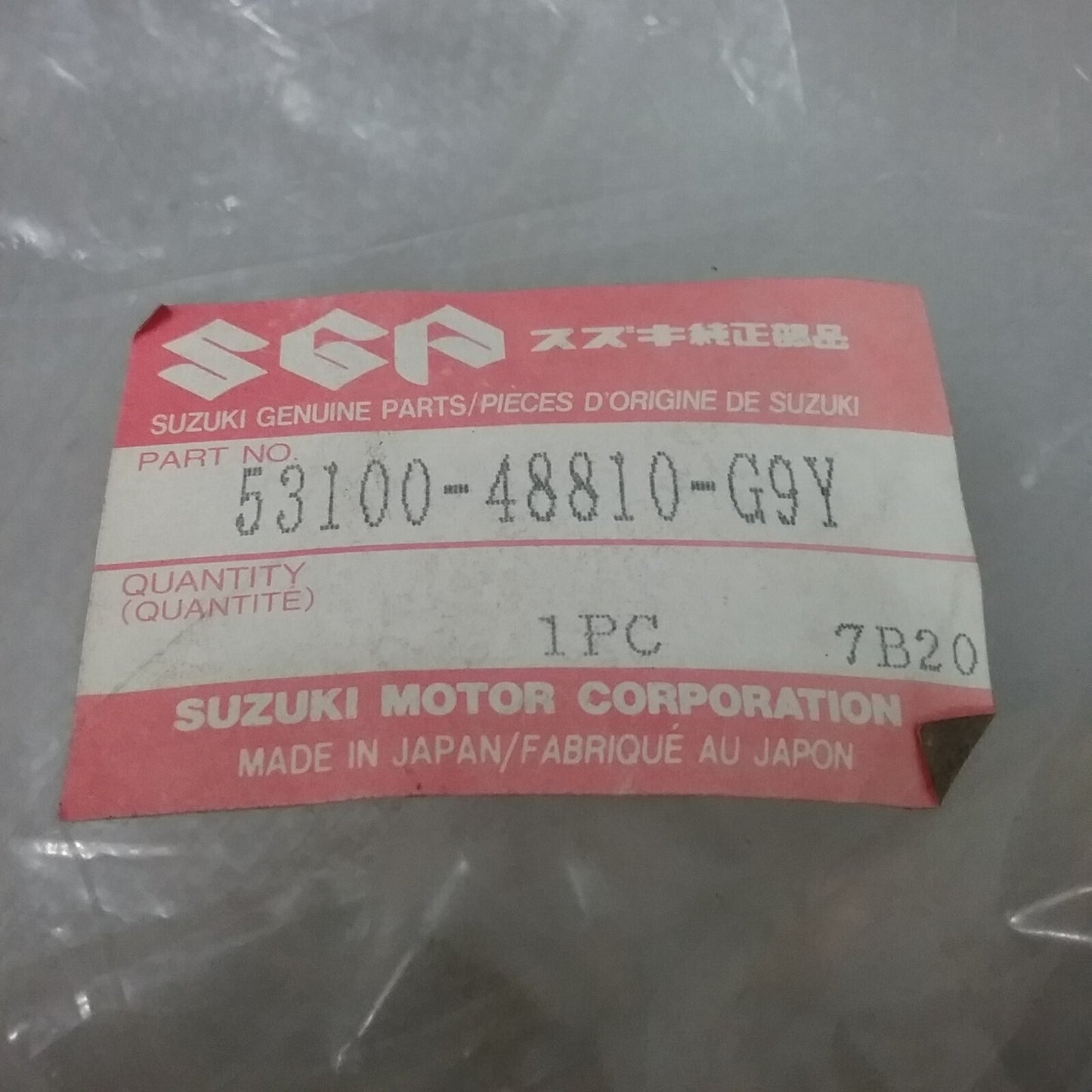 NEW SUZUKI 53100-48810-G9Y FRONT FENDER MODEL V Marauder VZ800 1997 RED/SILVER