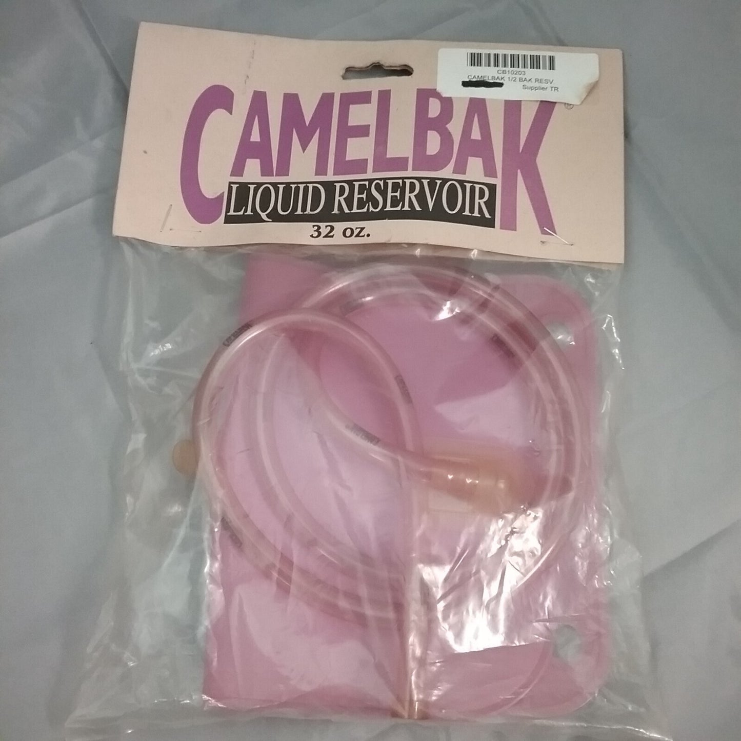 NEW CAMELBAK CB10203 HYDRATE OR DIE SUPERFLO 1/2 BAK LIQUID RESERVOIR 32 OZ.