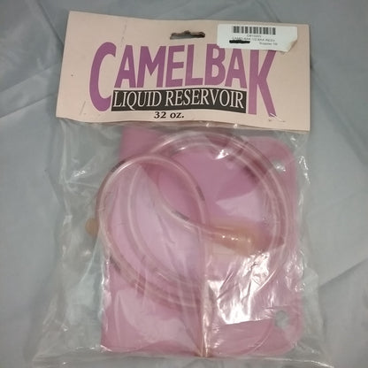 NEW CAMELBAK CB10203 HYDRATE OR DIE SUPERFLO 1/2 BAK LIQUID RESERVOIR 32 OZ.