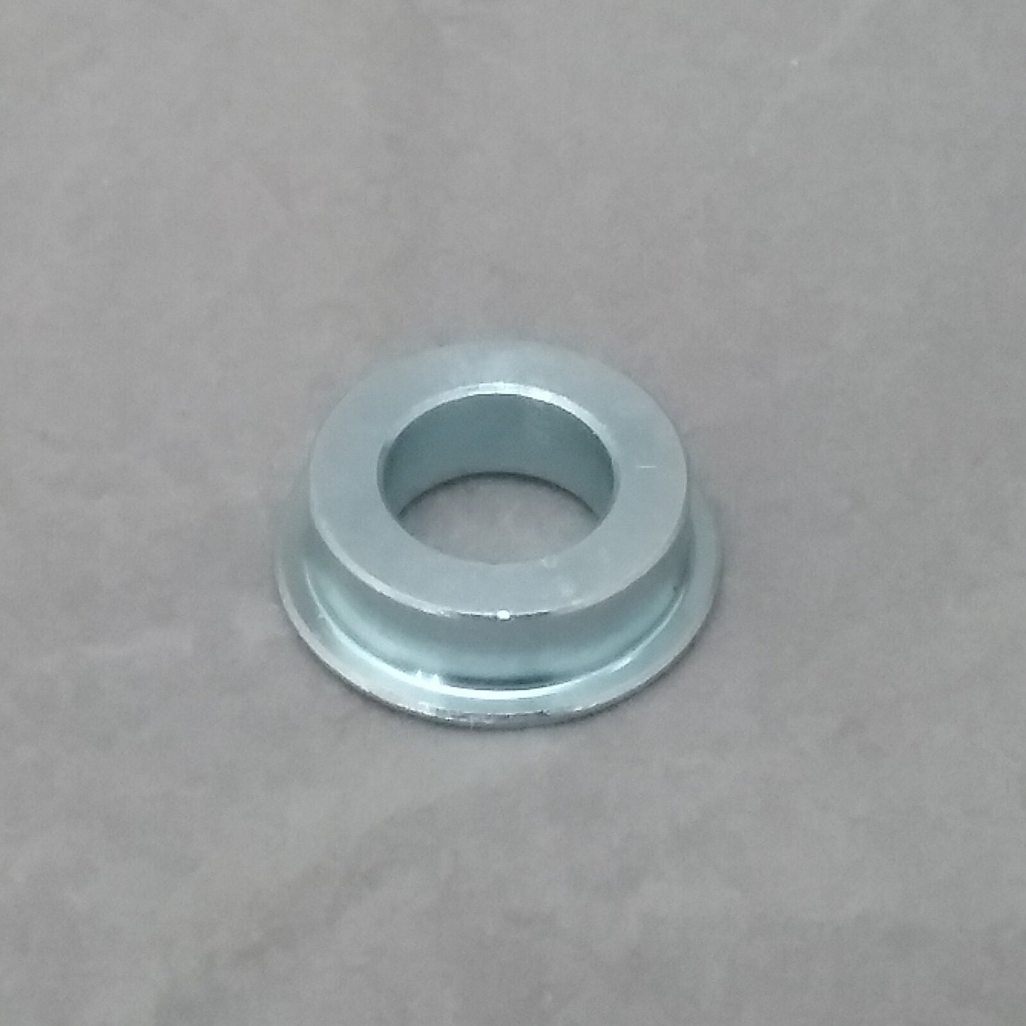 NEW GENUINE SUZUKI 62684-27C10 COLLAR REAR CUSHION SPACER COLLAR  1989-1999