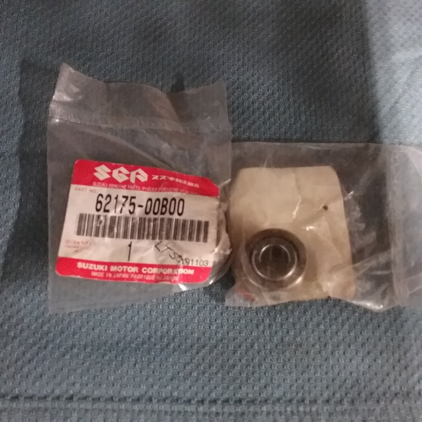 NEW GENUINE SUZUKI 62175-00B00 BEARING, REAR SHOCK ABSORBER RM125