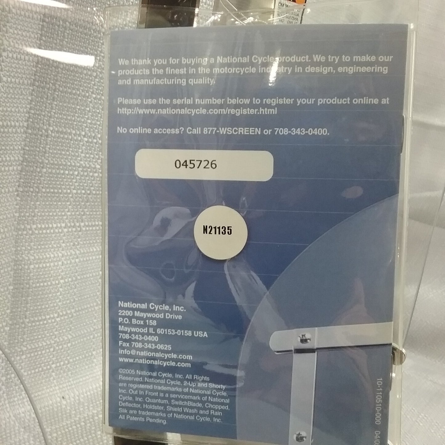 NEW NATIONAL CYCLES N21135 WINDSHIELD SWITCHBLADE 2-UP QUICK RELEASE REQUIRED