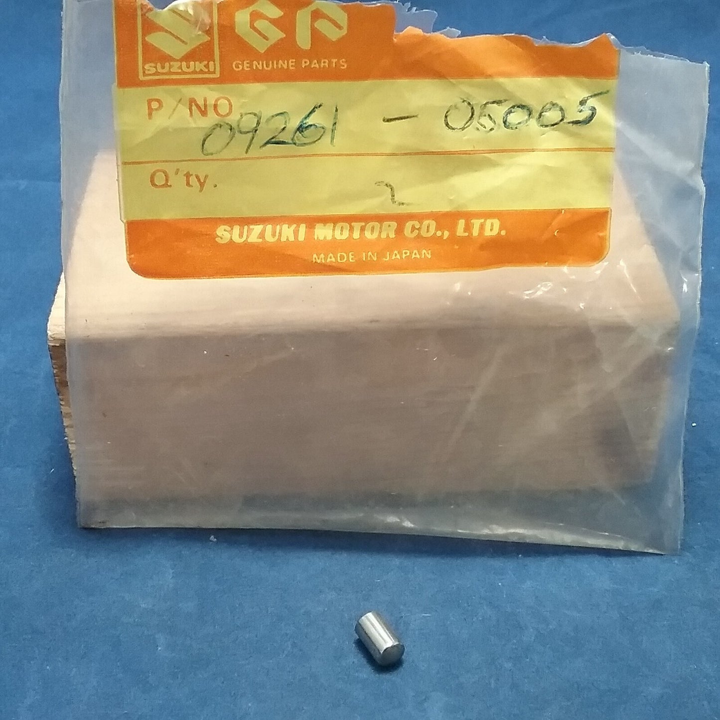 NEW GENUINE SUZUKI 09261-05005 PIN, CAM SHAFT - VALVE