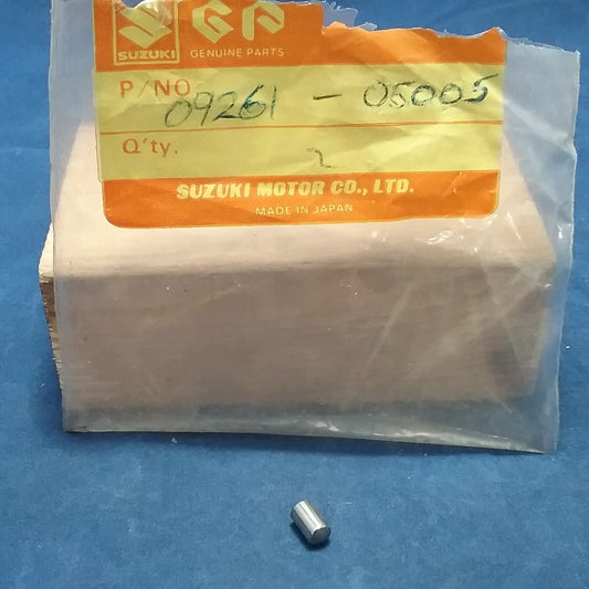 NEW GENUINE SUZUKI 09261-05005 PIN, CAM SHAFT - VALVE