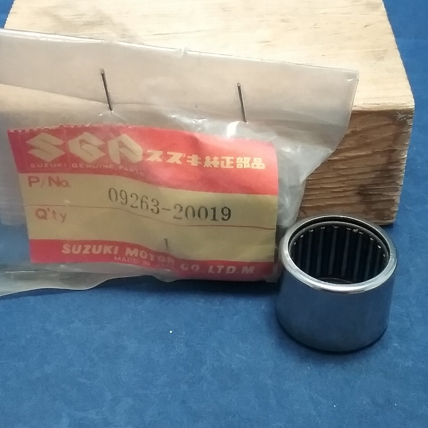 NEW GENUINE SUZUKI 09263-20019 BEARING, PINION SHAFT