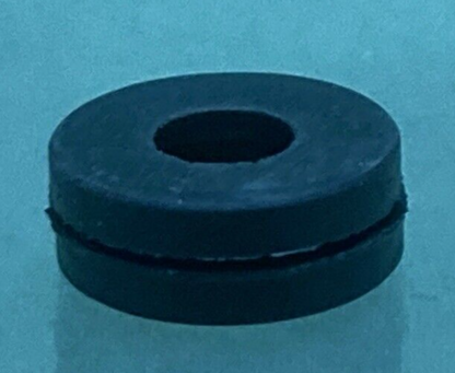 QTY3 NEW SUZUKI 09281-05001 DUST SEAL, RELEASE SCREW TS125