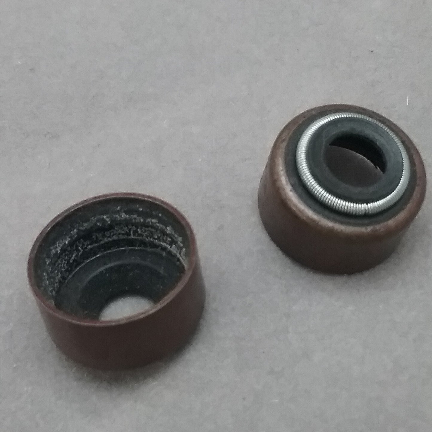 QTY2 NEW GENUINE SUZUKI 09289-07002 OIL SEAL 1977-2019 CAM SHAFT