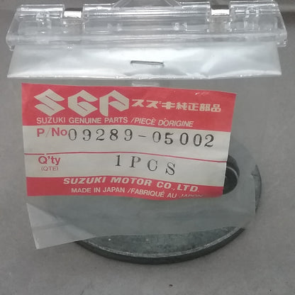 NEW GENUINE SUZUKI 09289-05002 OIL SEAL 1977-2007