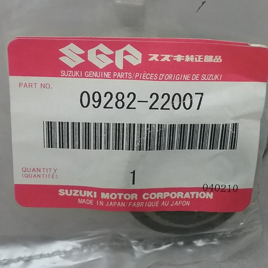 NEW GENUINE SUZUKI 09282-22007 OIL SEAL