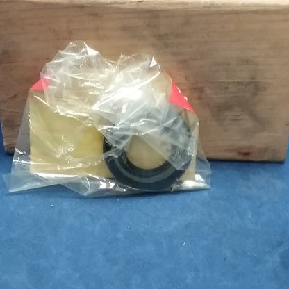 NEW GENUINE SUZUKI 09289-17006 OIL SEAL