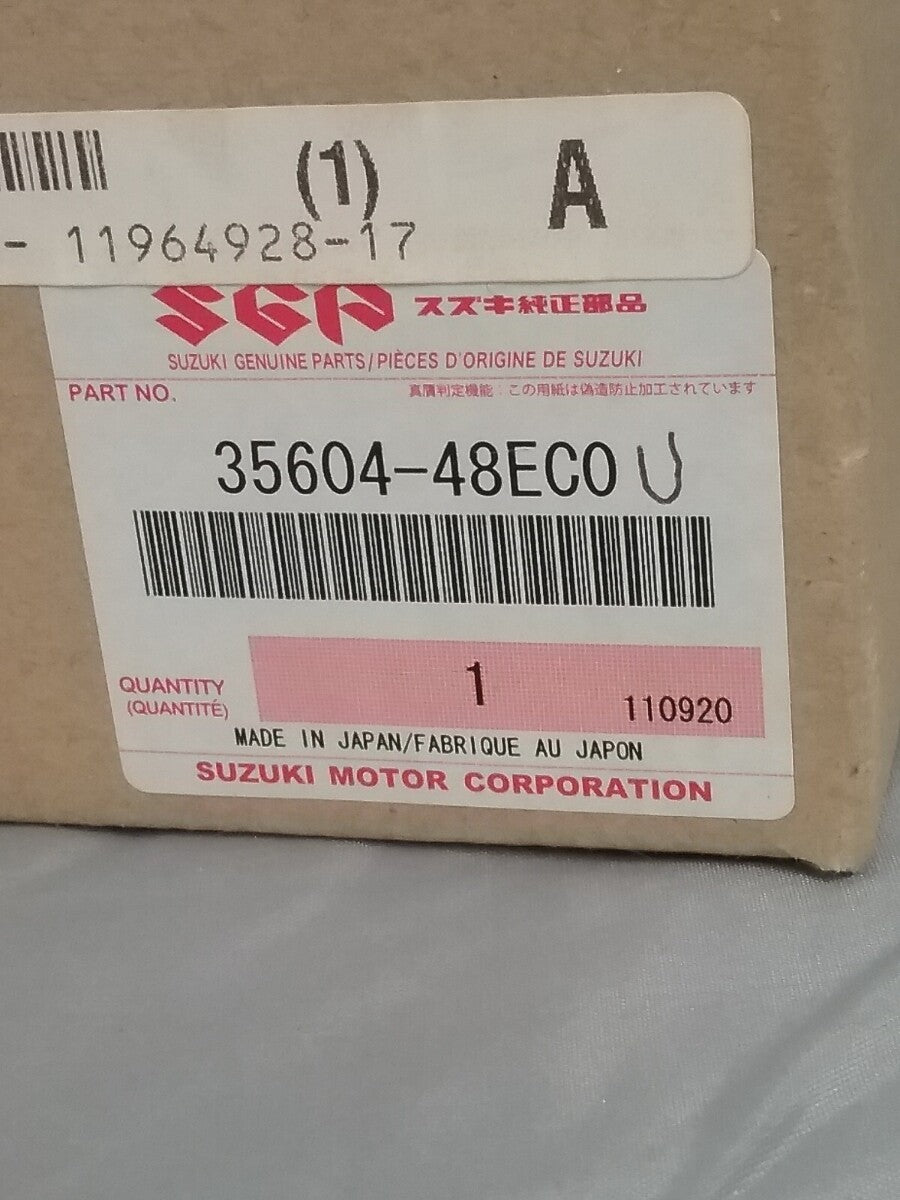 NEW GENUINE SUZUKI 35604-48EC0 LAMP ASSEMBLY, REAR TURNSIGNAL, L Marauder VZ800