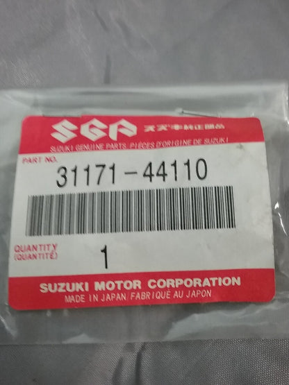 NEW GENUINE SUZUKI 31171-44110 BUSHING (B) STARTING MOTOR GS1100