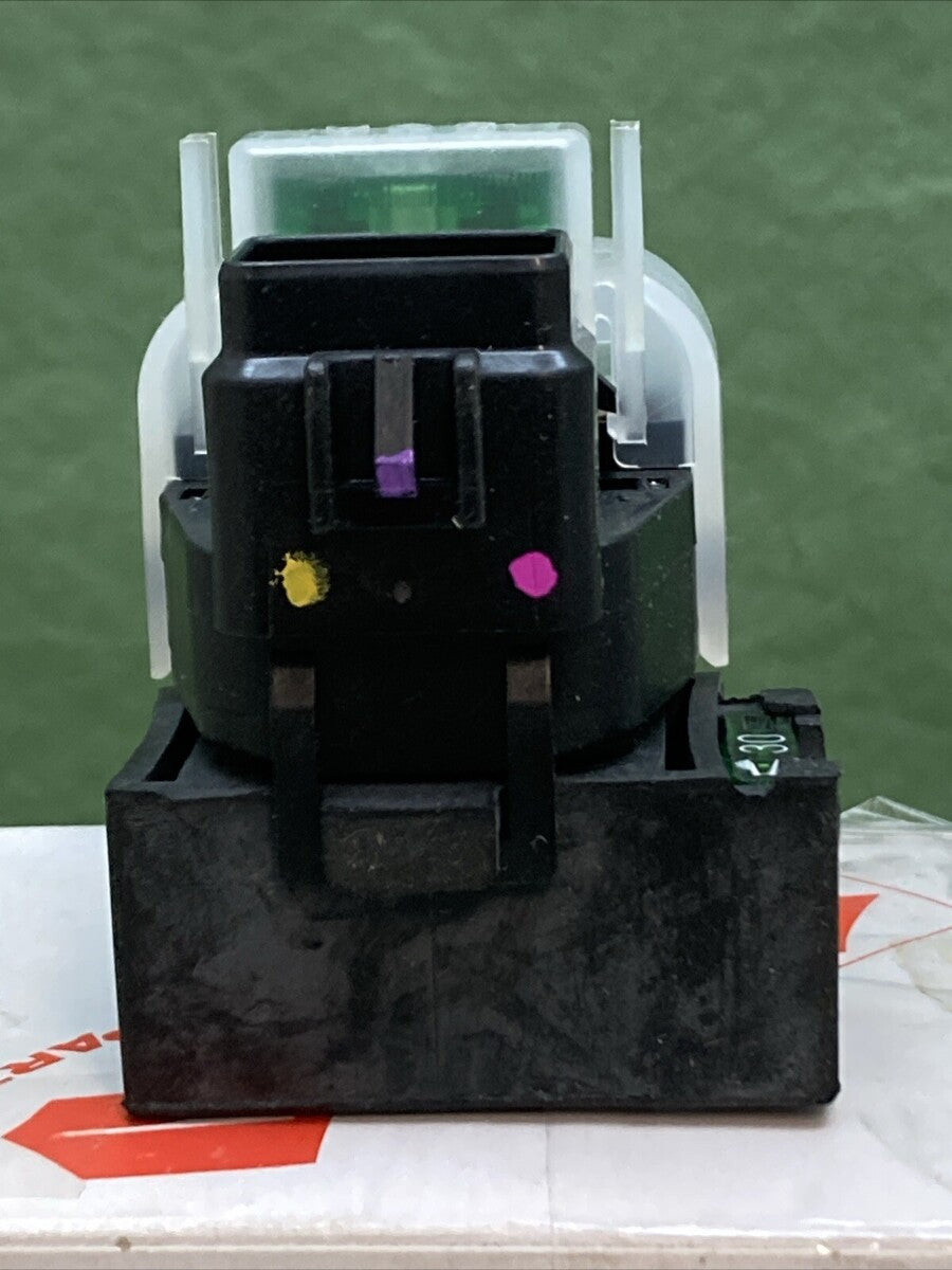 NEW GENUINE SUZUKI 31800-38G10/31800-38G00 RELAY ASSY STARTING MOTOR VZR1800