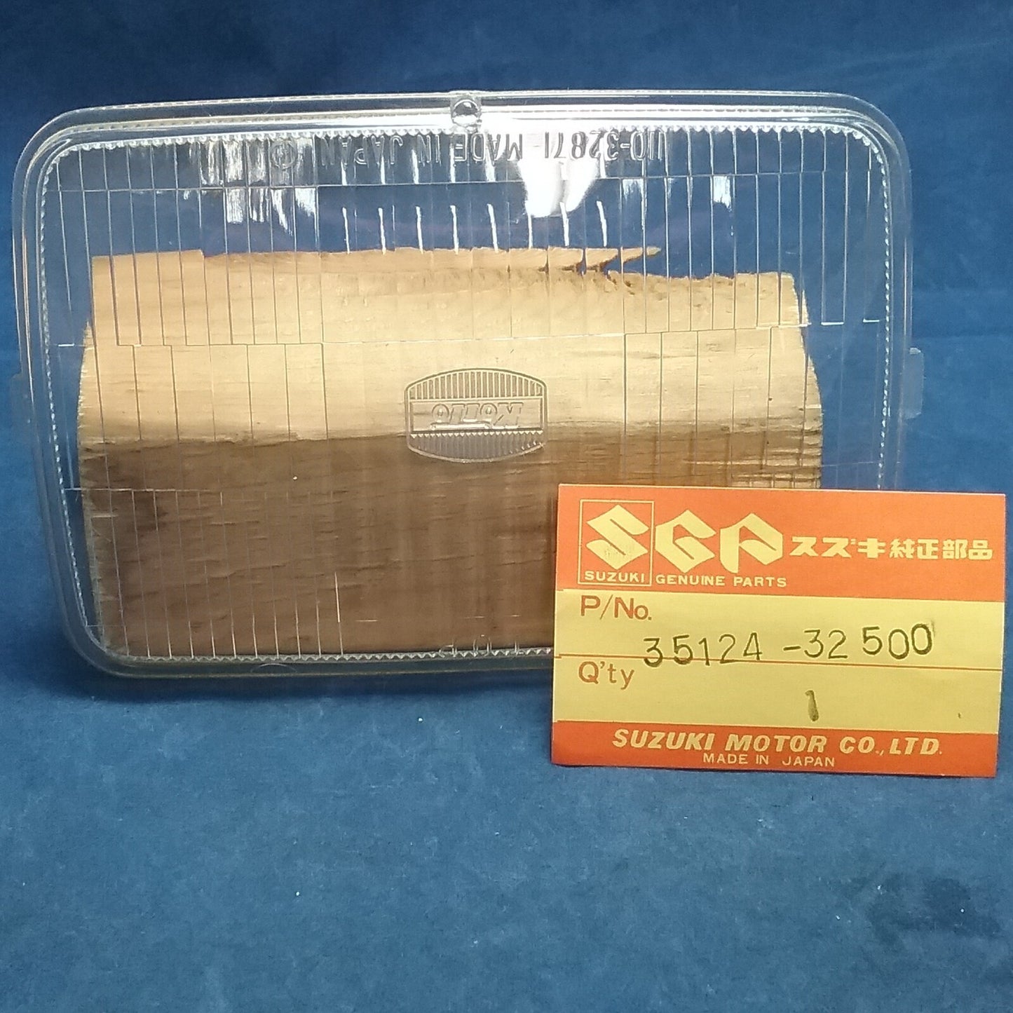 NEW GENUINE SUZUKI 35124-32500 LENS, HEADLAMP DR370 DS100 DS185