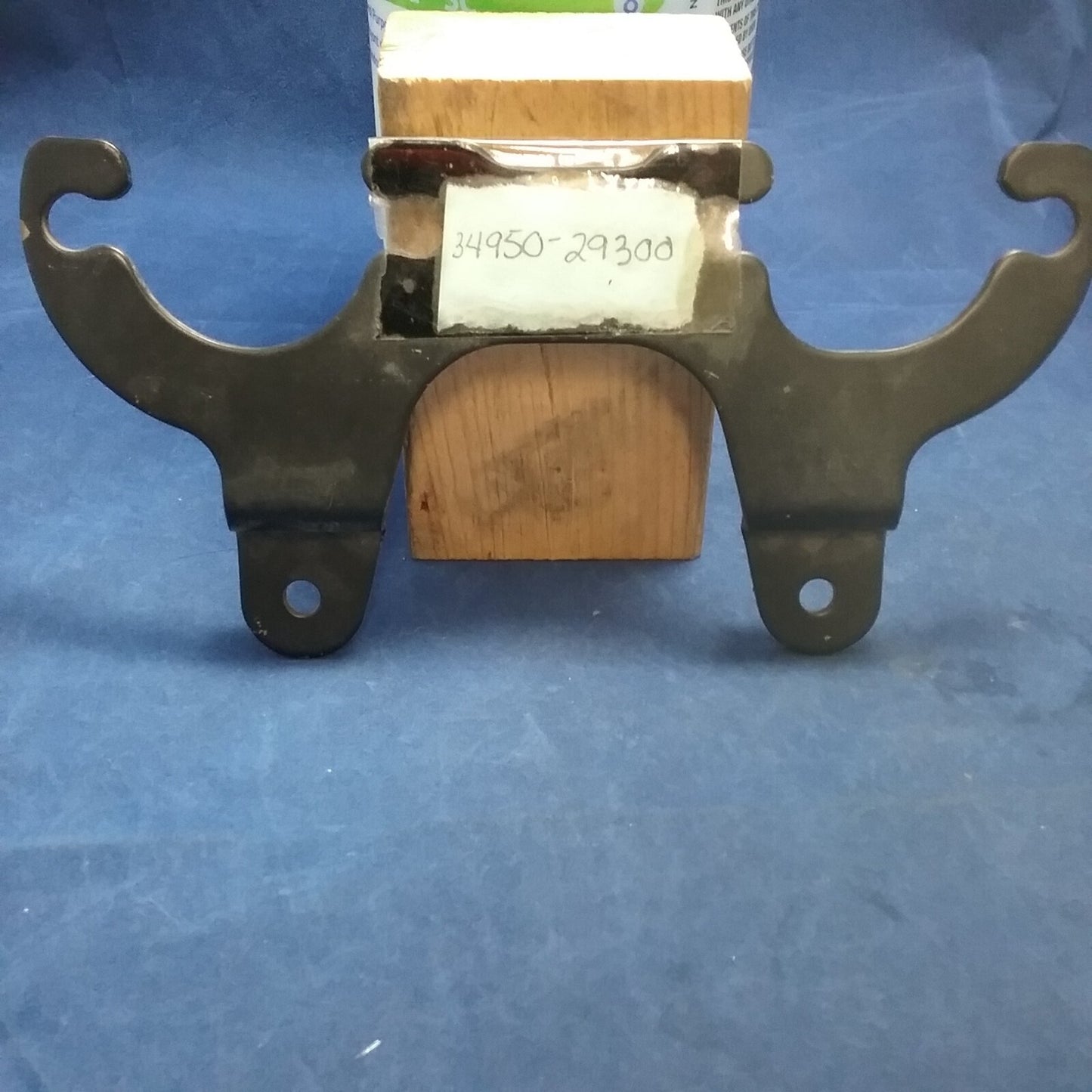 NEW REPLACES SUZUKI 34950-29300 BRACKET, SPEEDOMETER TS185 TS125