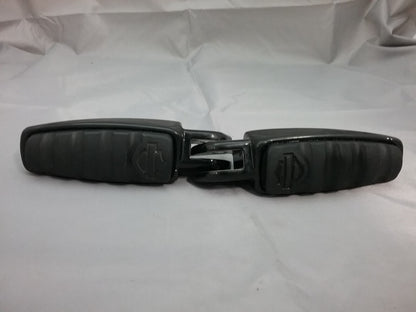 HARLEY DAVIDSON PASSENGER FOOT PEG SET BLACK STREET BOB