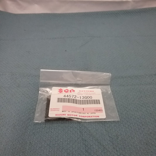 NEW GENUINE SUZUKI 44572-13G00 FASTENER GSX-R600 GSX-R750 GSX-R1000
