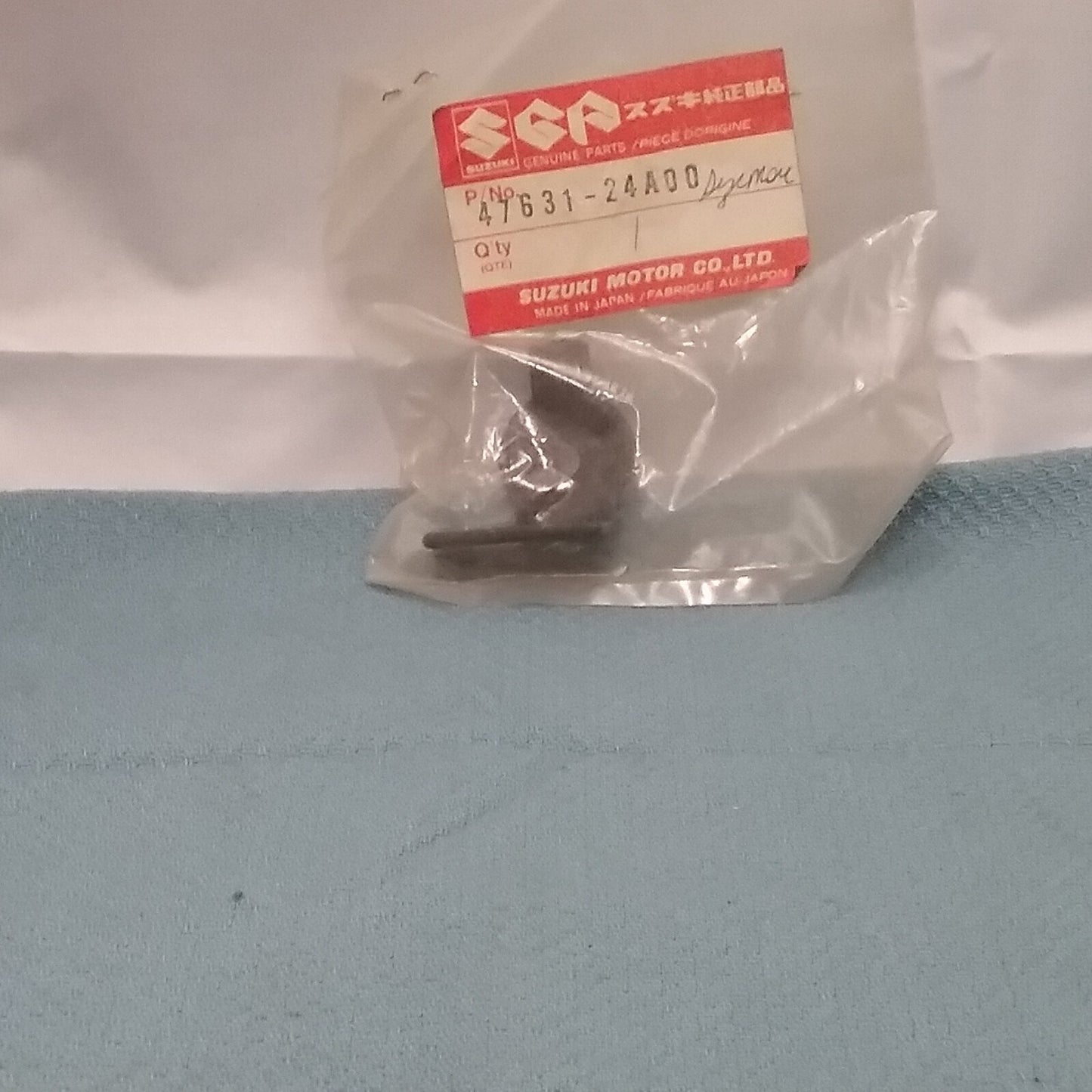 NEW GENUINE SUZUKI 47631-24A01 PIECE, RAIL RH FRAME UPPER COVER GV1400