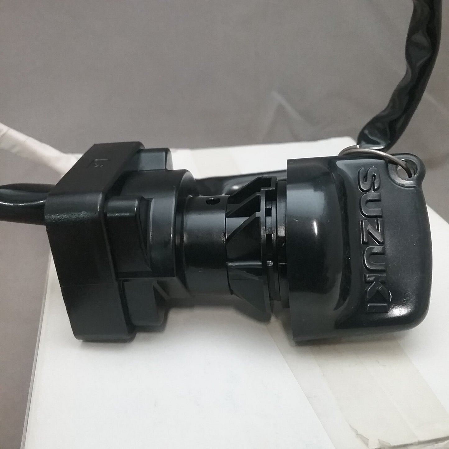 NEW GENUINE SUZUKI 37110-07G30 IGNITION SWITCH ASSEMBLY 2005-2008
