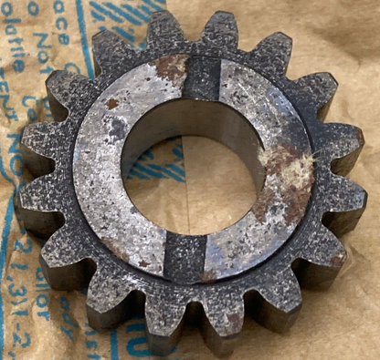 NEW GENUINE SUZUKI 24221-41302 GEAR, 2ND DRIVE RM125 RM100 1977-1981