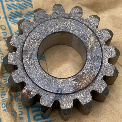 NEW GENUINE SUZUKI 24221-41302 GEAR, 2ND DRIVE RM125 RM100 1977-1981