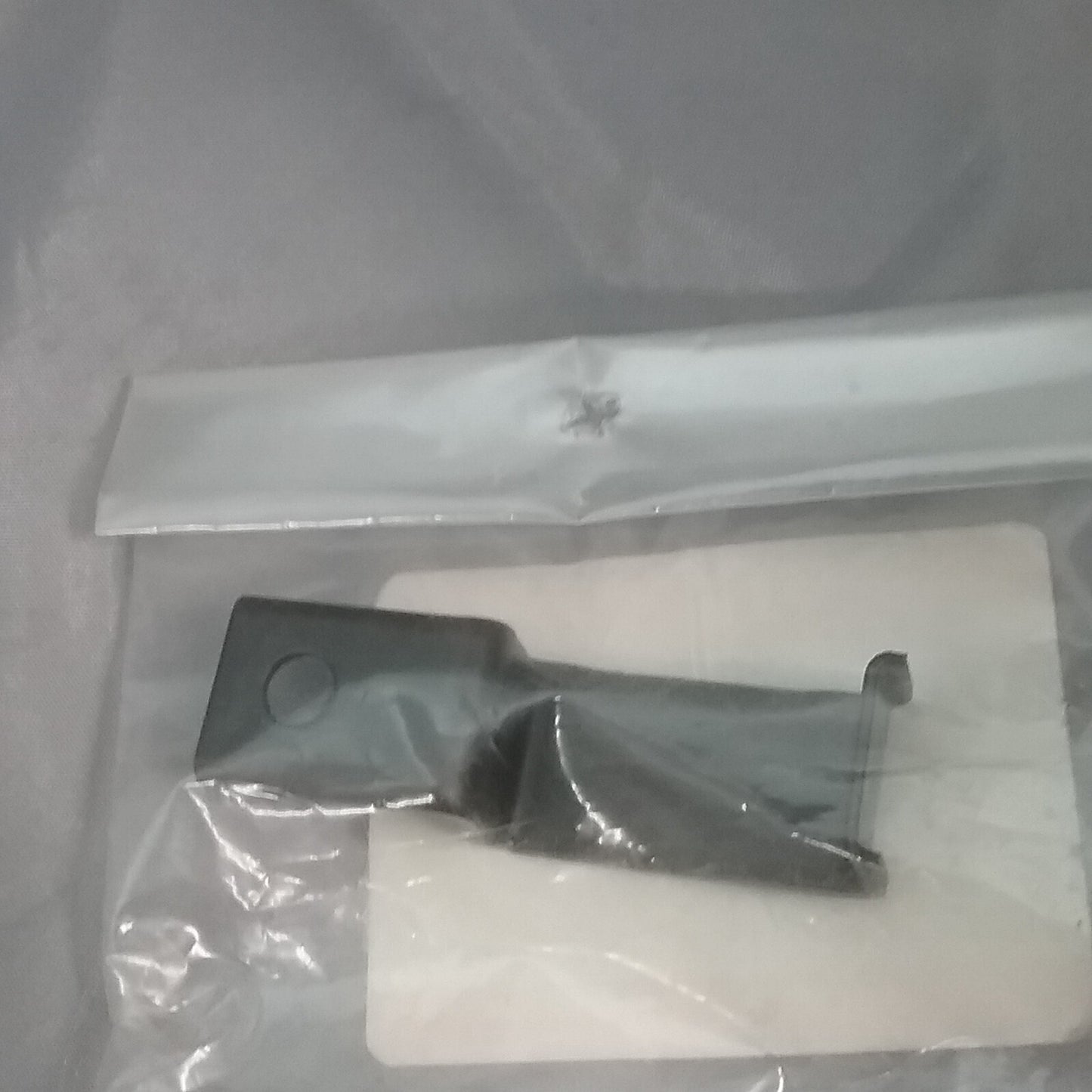 NEW GENUINE SUZUKI 58621-27G10 GUIDE, CABLE V-Strom DL650