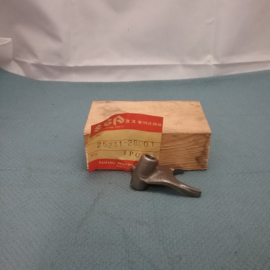 NEW GENUINE SUZUKI 25231-28C01 FORK, NO.3 RM250 RMX250 1989-2021