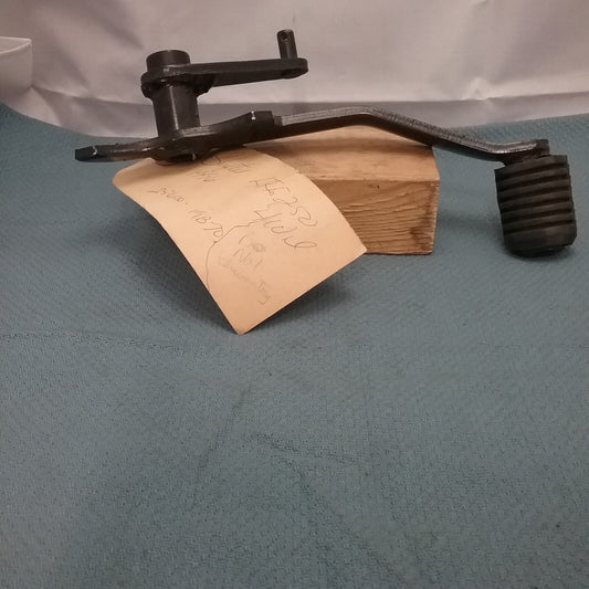 NEW GENUINE SUZUKI 25600-19B70 LEVER ASSEMBLY, GEAR SHIFTING QUADRUNNER 1987-02