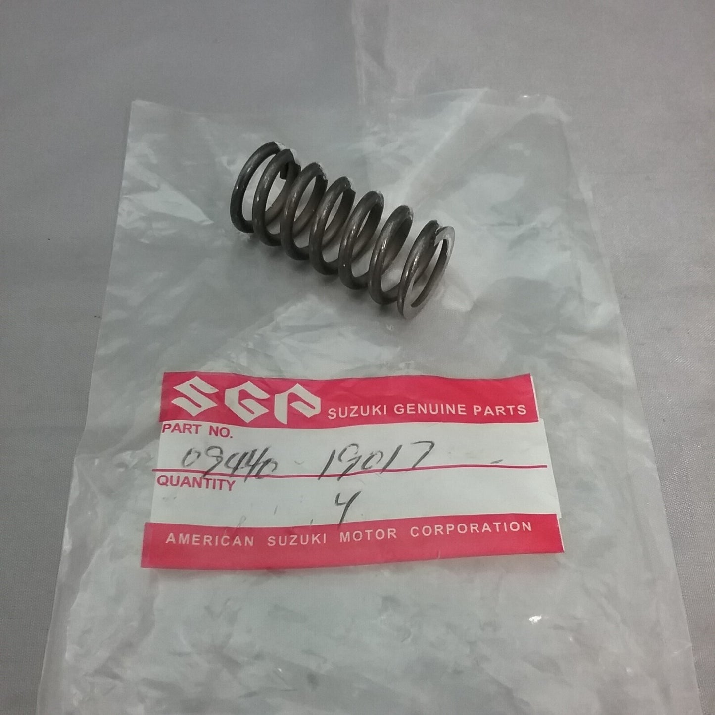 NEW SUZUKI 09440-19017 CLUTCH SPRING LT230GE