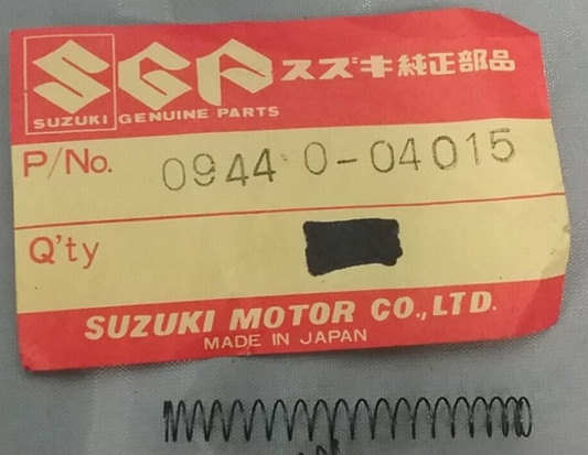 QTY 2 NEW GENUINE SUZUKI 09440-04015 STARTER CLUTCH SPRING GT750