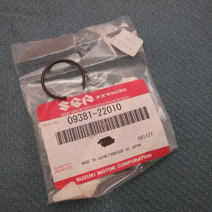 NEW GENIUNE SUZUKI 09381-22010 PISTON PIN CIRCLIP