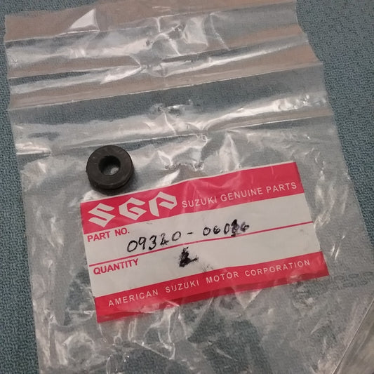 NEW GENUINE SUZUKI 09320-06016 CUSHION, TURNSIGNAL FRONT LAMP